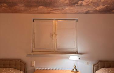 Art and Elegance, Family Friendly 2Bedroom Apartment near Frankfurt Airport, Free Parking - Foto 8