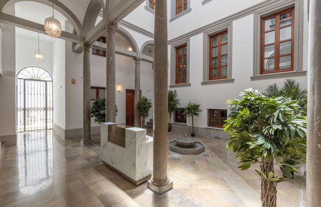 BIBO SUITES PALACIO DE PÓRTAGO - Foto 1