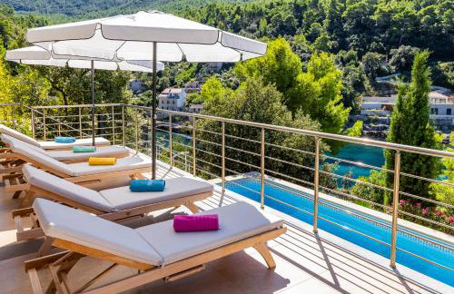 Vila Hera Korčula, Special one, pool, right on the sea,parking, 8 people - Photo 35