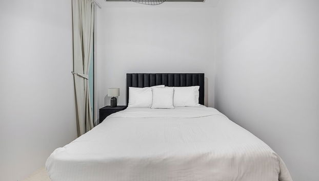 2BR City View Bay Square B13 - Foto 3, Habitación