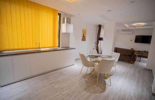 Veronique Heights - Photo 13