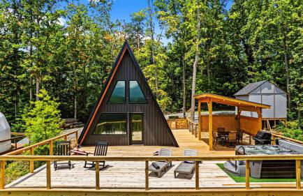 Modern A-Frame Cabin with Breathtaking Views of the Smoky Mountains, Perfect for Families or Groups - Foto 17