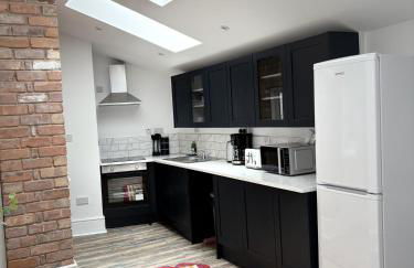 The Newcastle Residence Cozy & Modern Flats in The Park Estate - Photo 24