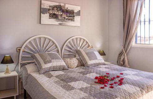 Amazing Apartment In Torrevieja - Foto 15