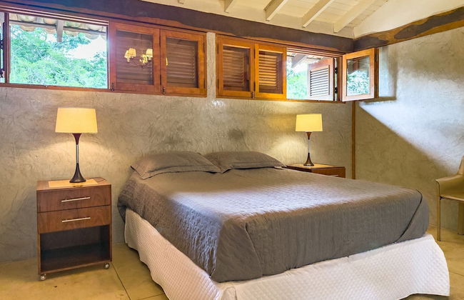 Casa com Piscina Privativa e Natureza – Granja Viana, São Paulo - Foto 2