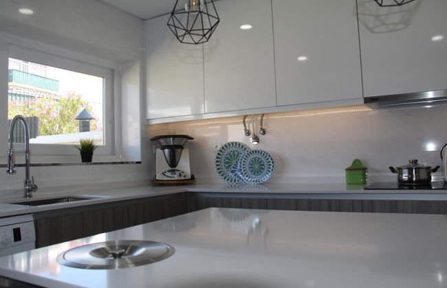 Sesimbra Stylish Villa by Homing - Photo 8