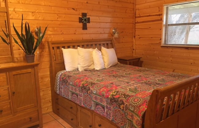 Frio Springs Lodges - Photo 14