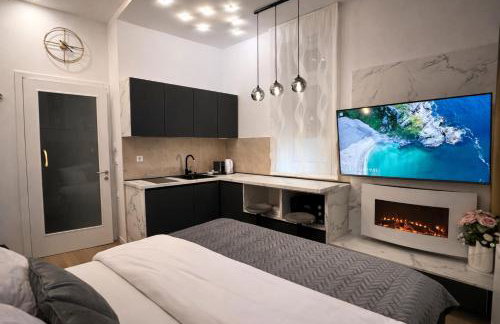 Bellamy - Elegant cozy studio with King bed, Netflix and free Parking - Foto 4