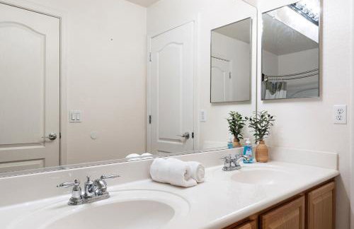 Mountain View Retreat Pool, Firepit Pool table Fun - Foto 42