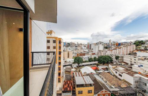 Studio com ar e varanda bairro São Mateus - Foto 7