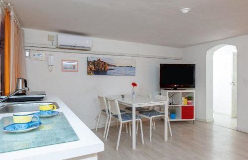 GuestHost - Central apartment Caronda Mezzanine - Foto 8