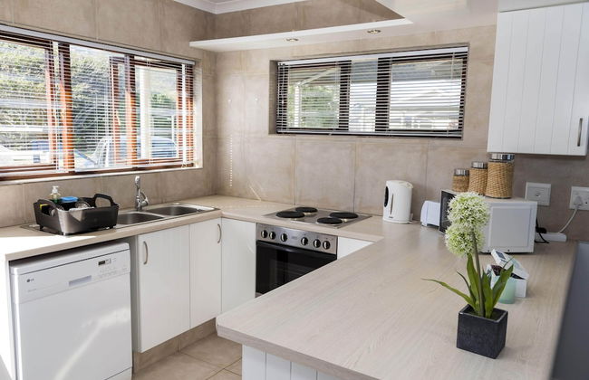 Brenton Breakers - Foto 8