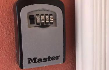 Beach front apartment with stunning ocean views! - Foto 15