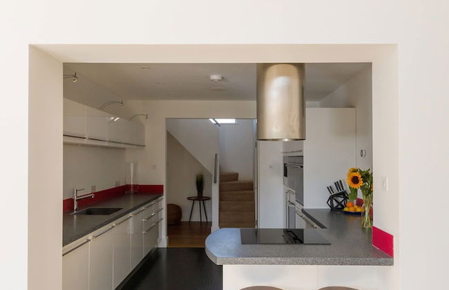 Gorgeous Home for 12 - Walk to Beach - Sea View - Photo 72