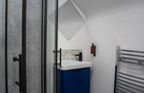 Upbeat Jungle Loft Apartment - Foto 7