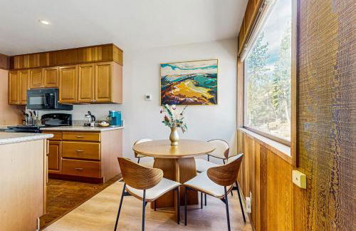 Lake Tahoe Adventure Base! Townhome with Pool Access - Photo 5