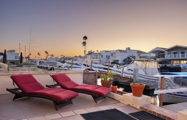 Canalfront Charmer by Avantstay Waterfront w/ Shared Dock + Hot Tub - Foto 41