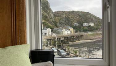 Wynnstay Apartment, Harbour and Mountain Views - Foto 2