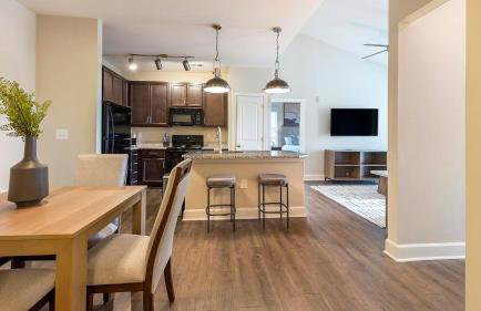 Landing Stylish 3BD Clubhouse Gym - Photo 55