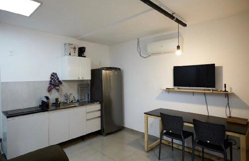 09 - ESTÚDIO COMPLETO com Ar condicionado, Cozinha, Vaga de garagem, bem localizado, próximo ao LifeCenter - Foto 20