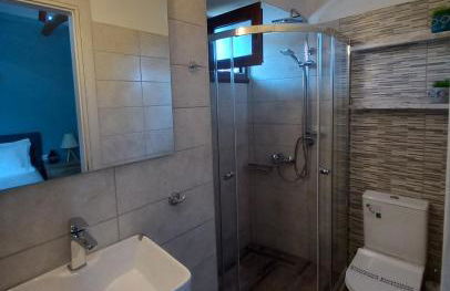 Panthea Residence - Photo 16