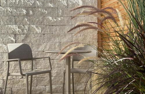 FIDSCHI'S Apartment + Hotel - Photo 1