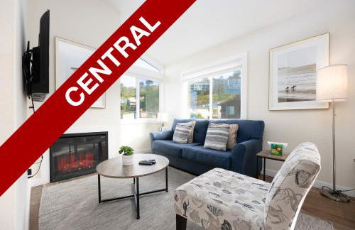 Bright Pacifica Townhouse - Photo 1