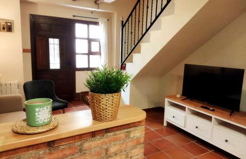 Masía de San Juan Casas número 3 y 5, con piscina, aire acondicionado y vistas a la montaña - Photo 12