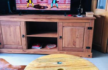 Uai House Casa com Jacuzzi, cromoterapia e colchão massageador - Foto 42