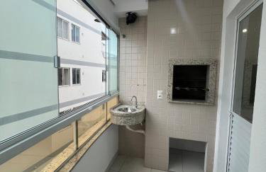 Apartamento Ingleses 400 metros da praia - Foto 7