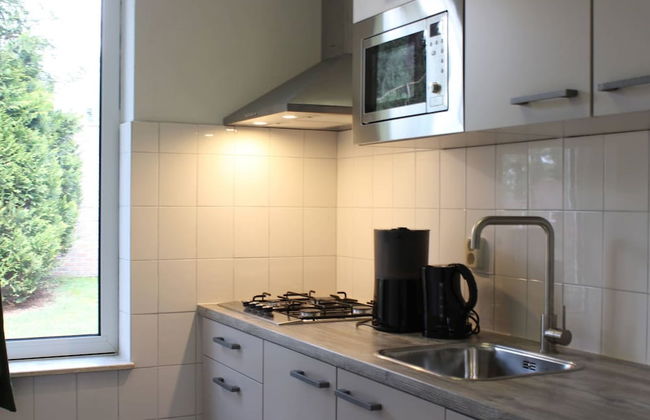 Single-storey House With Garden, in a Natural Area - Photo 5