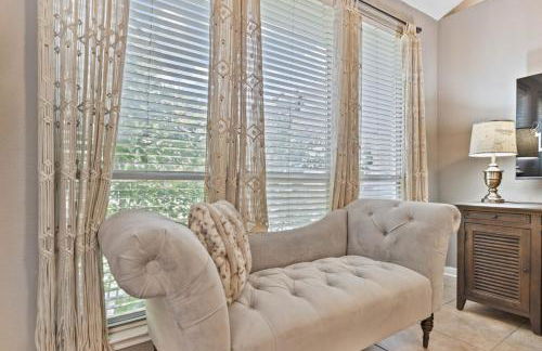 Modern 4BR Home w WiFi by Dell Diamond - Photo 36