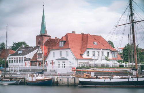 KRABBES neue Hafenliebe - Foto 15