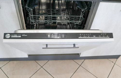 Mira Venice Apartment - Photo 14