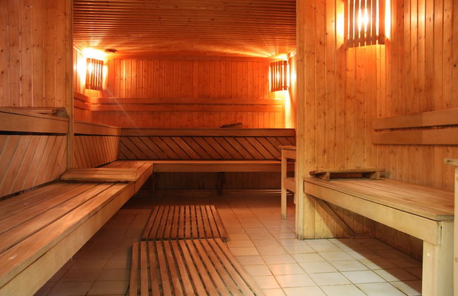 Cross Apartments and Tours - Photo 40