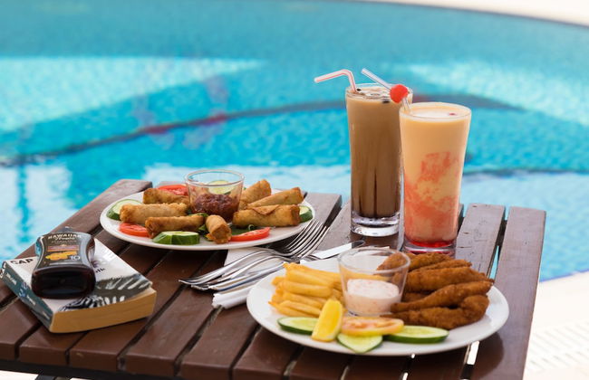 Savoy Central Hotel Apartments - Photo 19