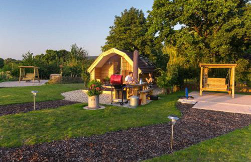 Willow Stylish pod with peaceful rural views - Photo 15