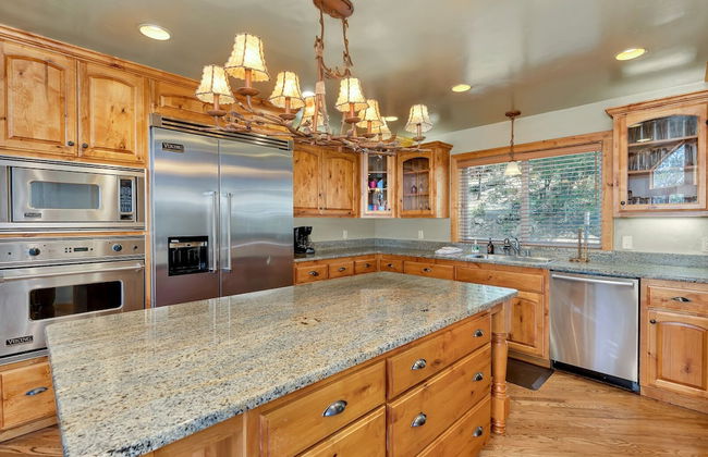 Bass Lake Beauty! 4 BDR Sleeps 16, Lakefront Views - Foto 14