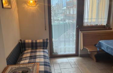 Mountain Flat Luna -Next the shuttle to Cortina Olympic stadium and train station- - Foto 21