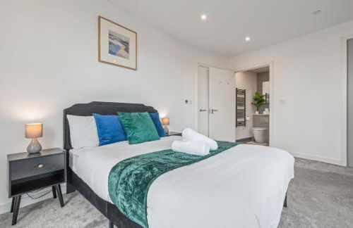 Luxury 3 bedroom with 2 bath at Plaistow opposite of station - Foto 7