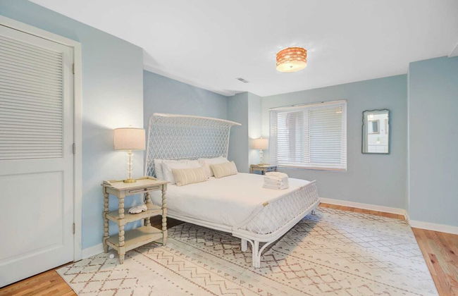 Lighthouse by Avantstay Beachfront View Home w/ Pool Table & Ping Pong - Foto 41