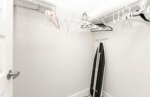 4BR Retreat Near Warm Mineral Springs & Beaches - Foto 37