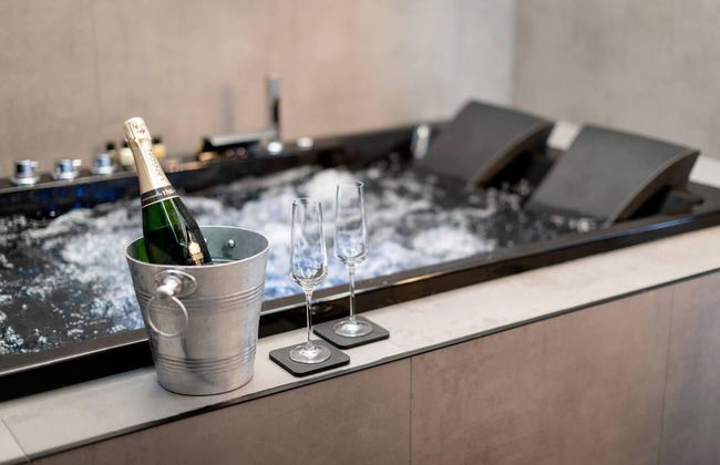 Luxury Romantic West-End Apartment With Jacuzzi Spa Bath - Foto 35