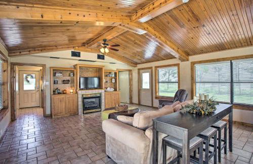 Pet-Friendly Efficiency Cottage with Pool! - Foto 1