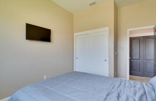 Remodeled Livingston Home with Private Backyard! - Foto 20