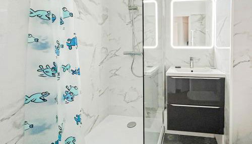 Élégance Azuréenne - piscine et parking - Foto 2, Shower