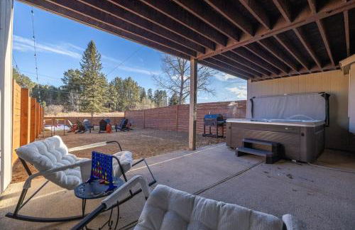 Buffalo Ridge - Hot Tub & Walk to Downtown - Foto 28