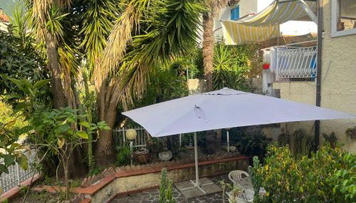 La casa di Iole - Foto 3, Garden, Garden view