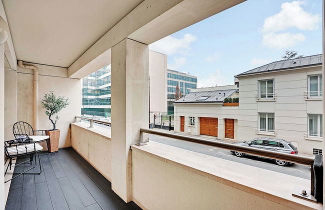 Modern, Spacious Apartment Just Outside Paris - Foto 18