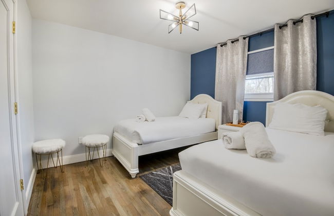 Cozy Family Home Fireplace and Backyard Playset - Photo 46